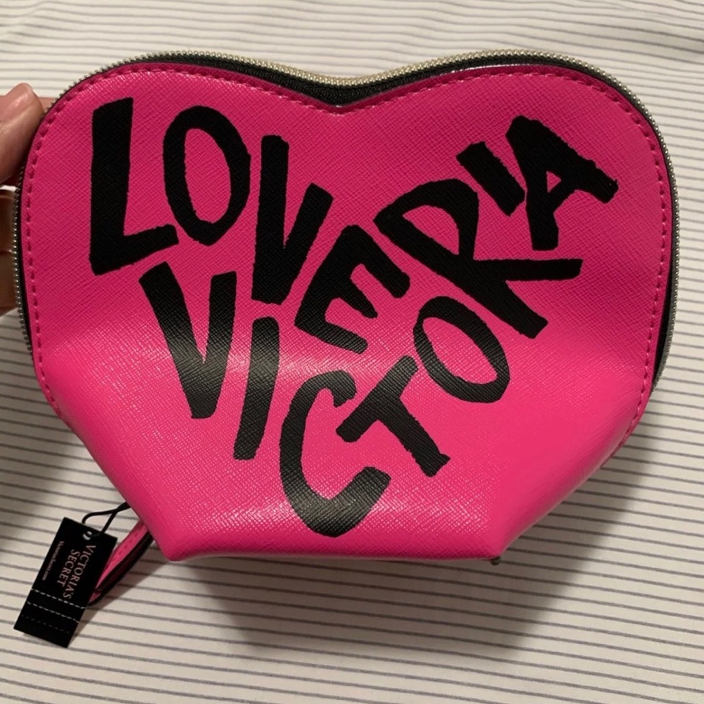 Love Victoria Secret Makeup Bag